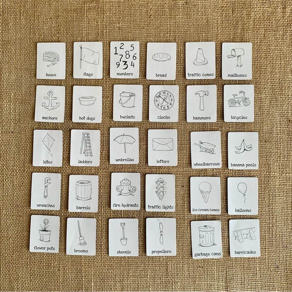 RICHARD SCARRY’S Busy Town Eye Found It! Board Game Preschool Age 3 and Up - Picture 8 of 14